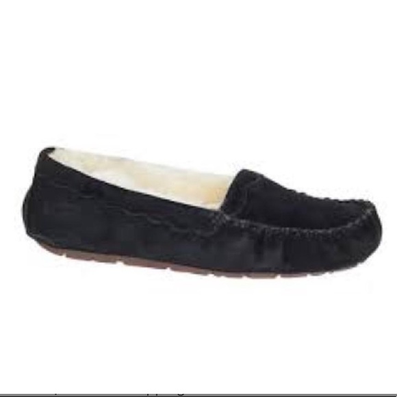 New Women’s Ugg Australia Moccasin Slippers Size 6 - Picture 2 of 8